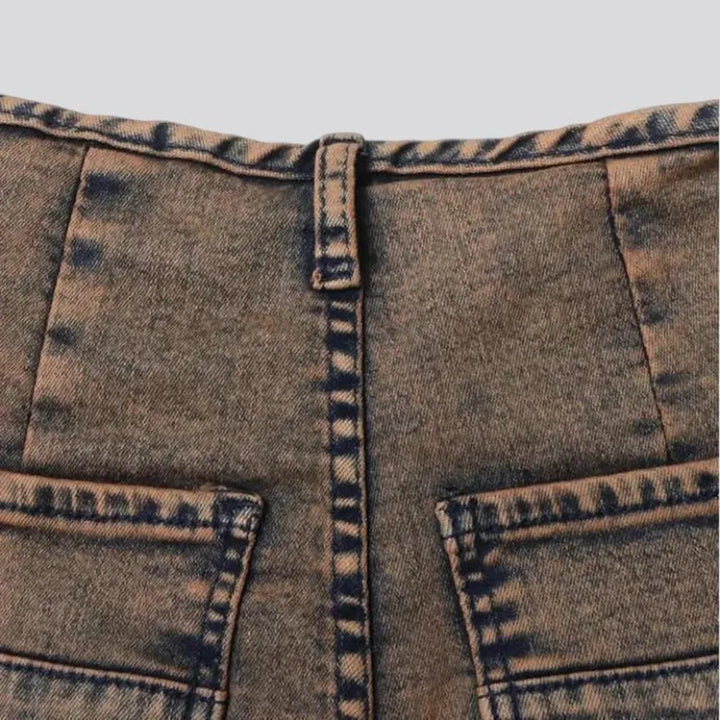 Spacious cargo pockets grunge women's jeans