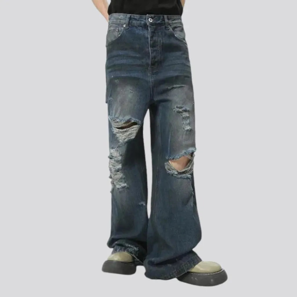 Distressed men's jeans