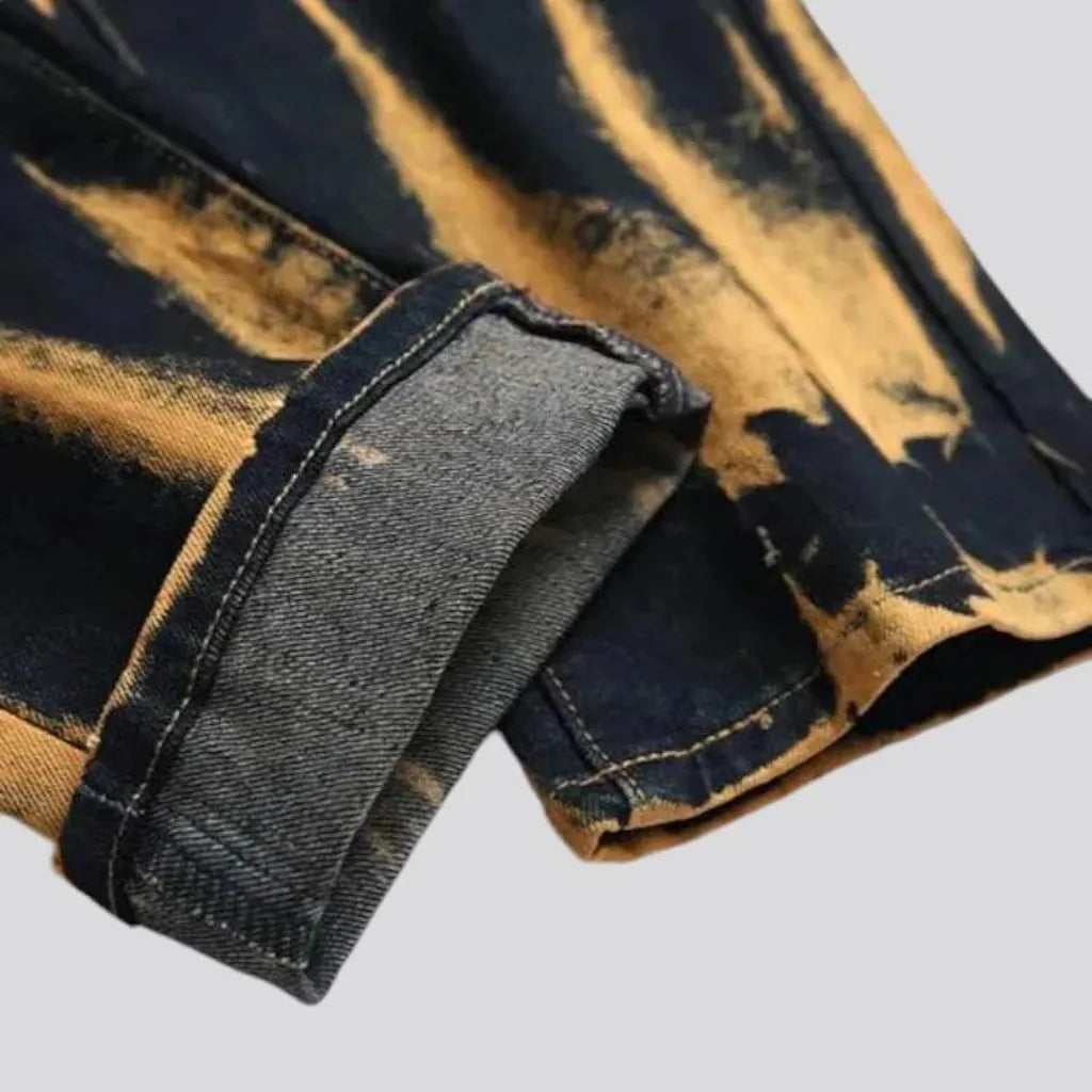 Fashionable mid rise men's denim