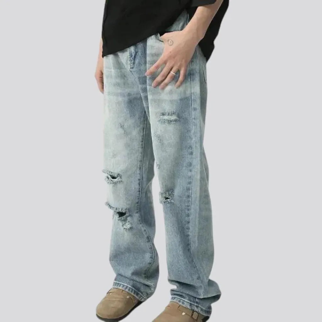 Distressed baggy fit men's jeans