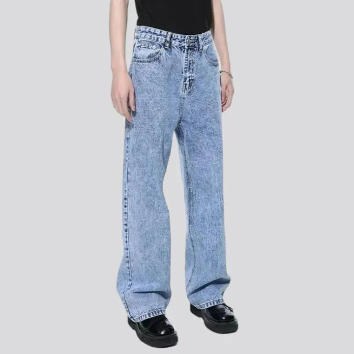 Light wash elevated rise jeans