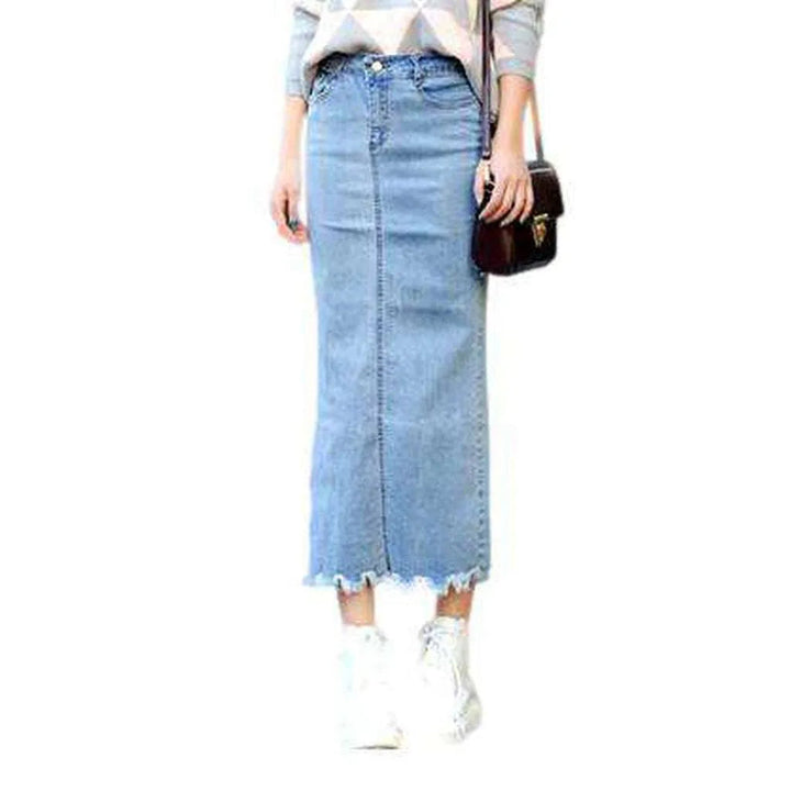 Back slit long denim skirt