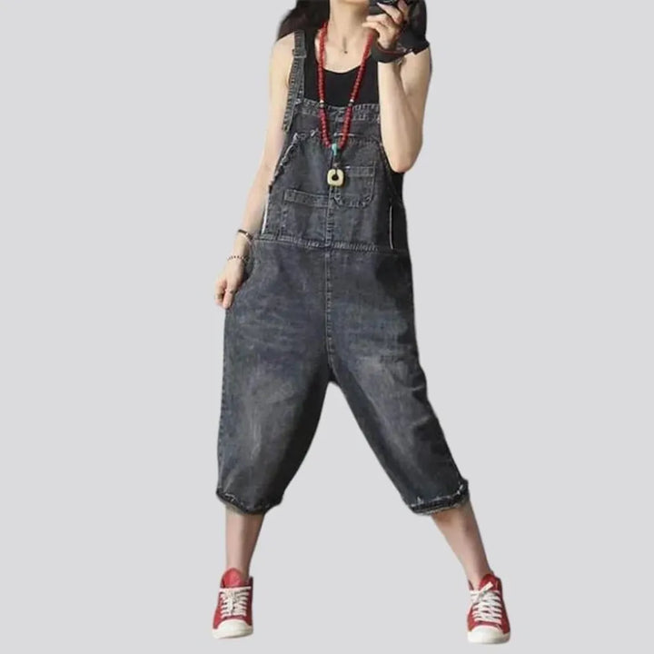 Fashionable denim dungaree for ladies