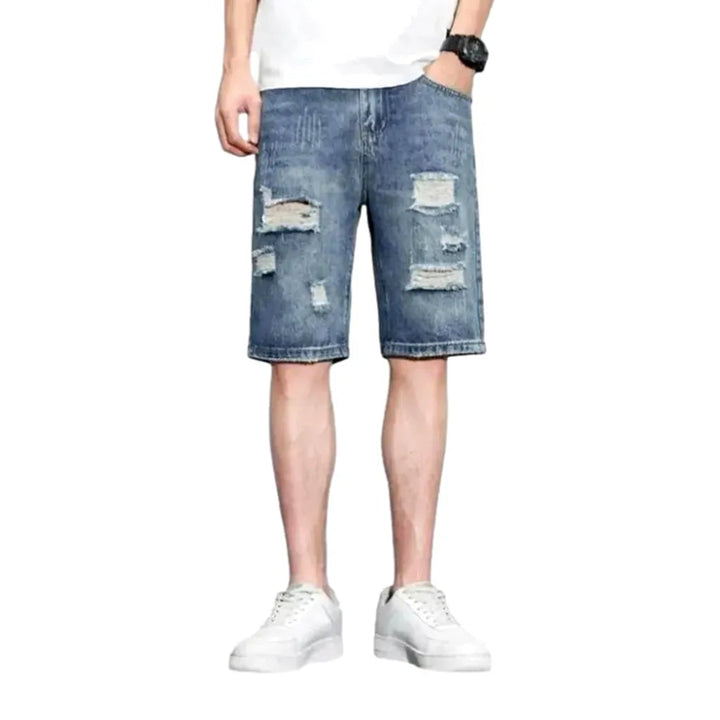 Knee-length loose jeans shorts for men