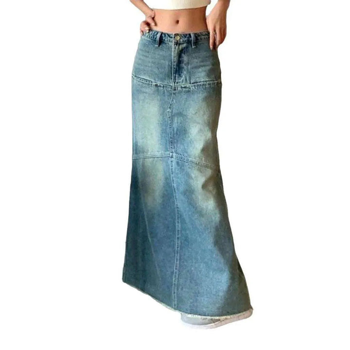 Low-waist vintage denim skirt