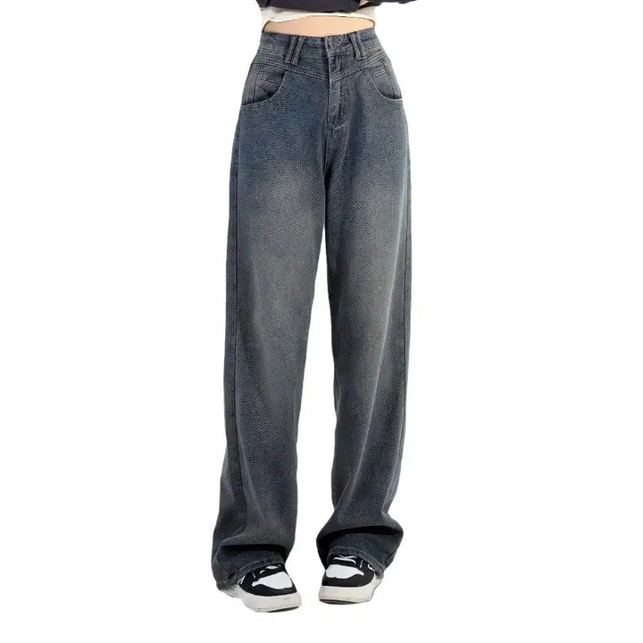 Sanded women's high-waist jeans