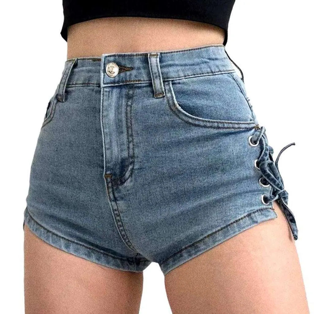 Skinny shorts with side drawstrings